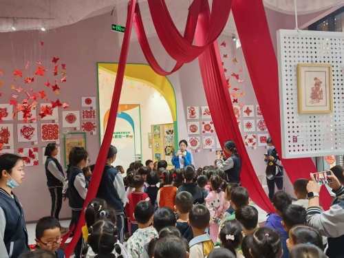 _cgi-bin_mmwebwx-bin_webwxgetmsgimg__&MsgID=<span style='background-color:;'>595223740774398490</span>4&skey=@crypt_ea2cb405_fd9958ff84183f5d37a0f4ceacc28d4e&mmweb_appid=wx_webfilehelper