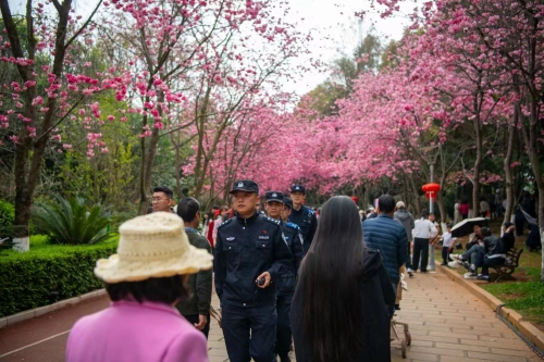 _cgi-bin_mmwebwx-bin_webwxgetmsgimg__&MsgID=<span style='background-color:;'>784449620483700191</span>0&skey=@crypt_ea2cb405_398b3d1652587ff124adbd33aab63d6a&mmweb_appid=wx_webfilehelper